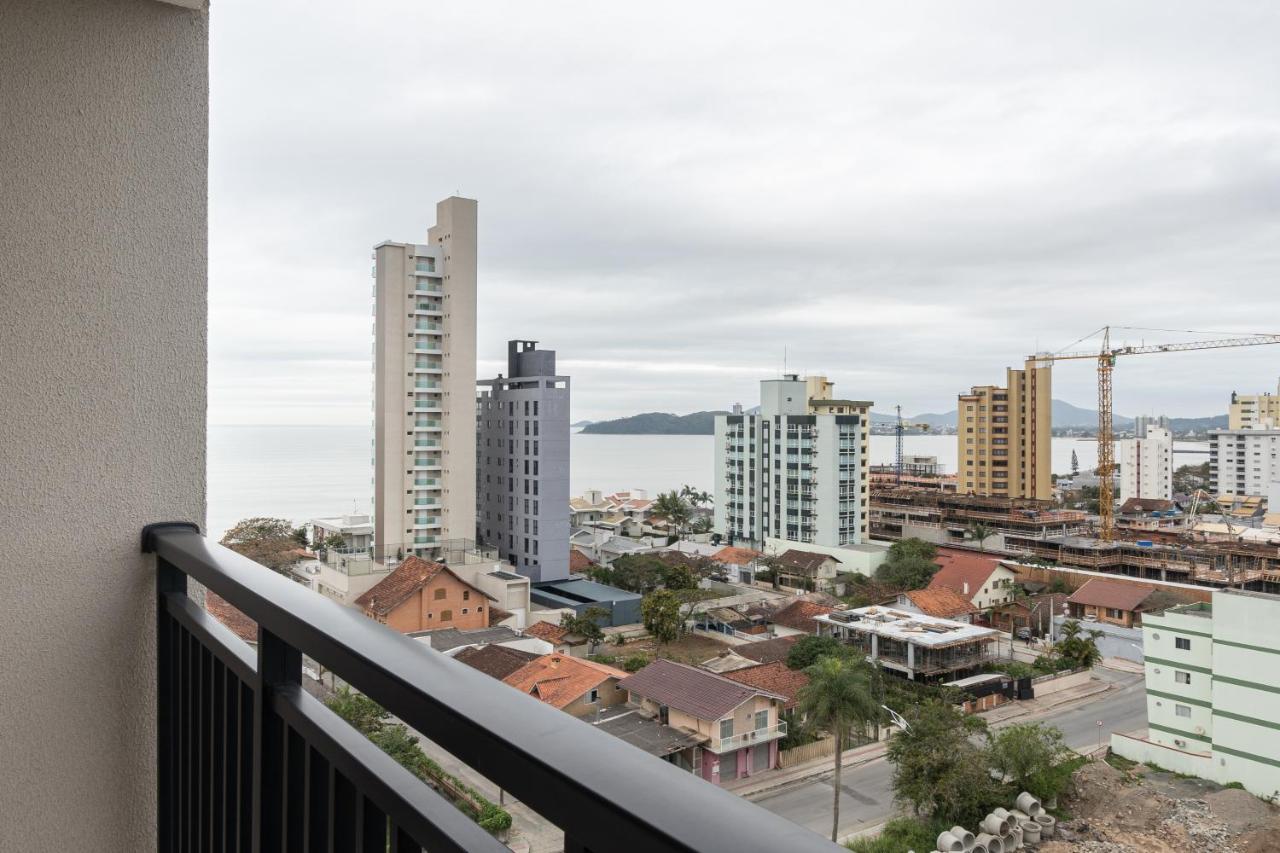 Apartamento Com Vista Mar, Ar-Condicionado, Wi-Fi Condominio Com Piscina, Quadra De Esportes Playground Infantil A 15 Minutos Do Beto Carreiro Piçarras Zewnętrze zdjęcie